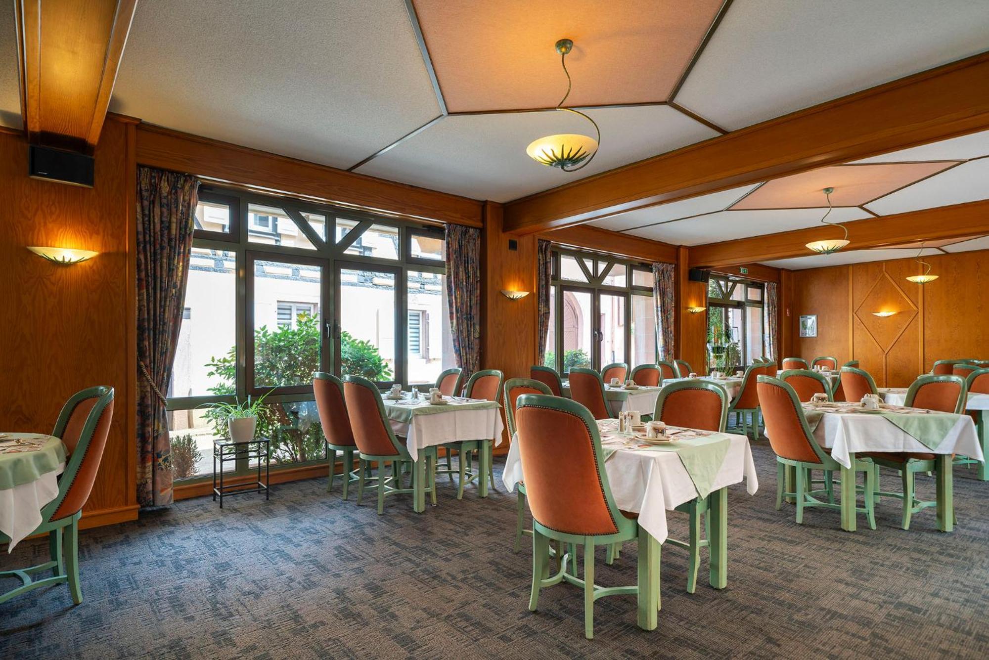 Hotel Restaurant A la Vignette Saint-Hippolyte  Esterno foto