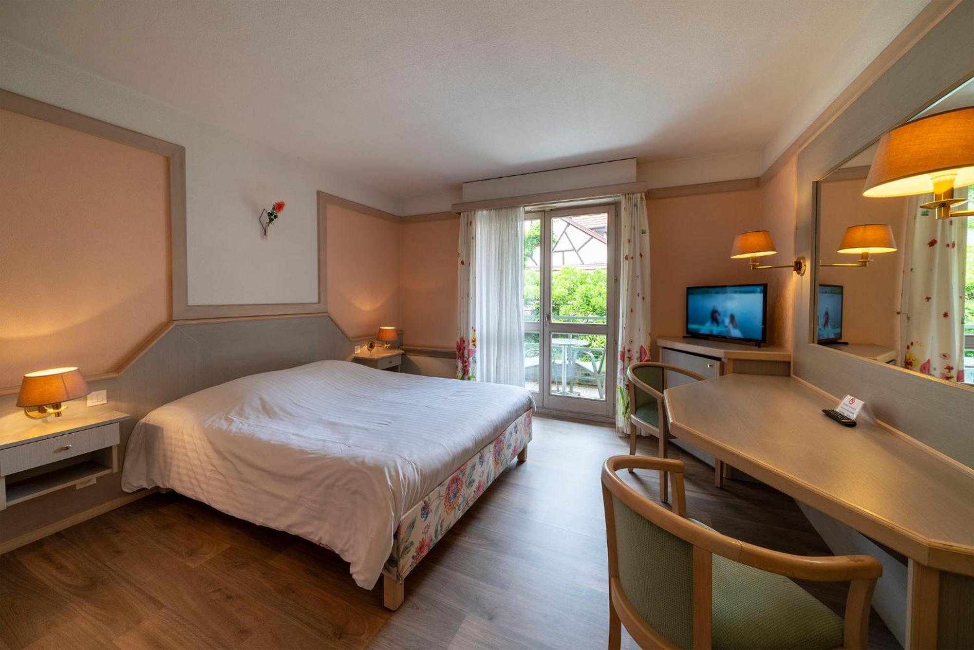 Hotel Restaurant A la Vignette Saint-Hippolyte  Esterno foto