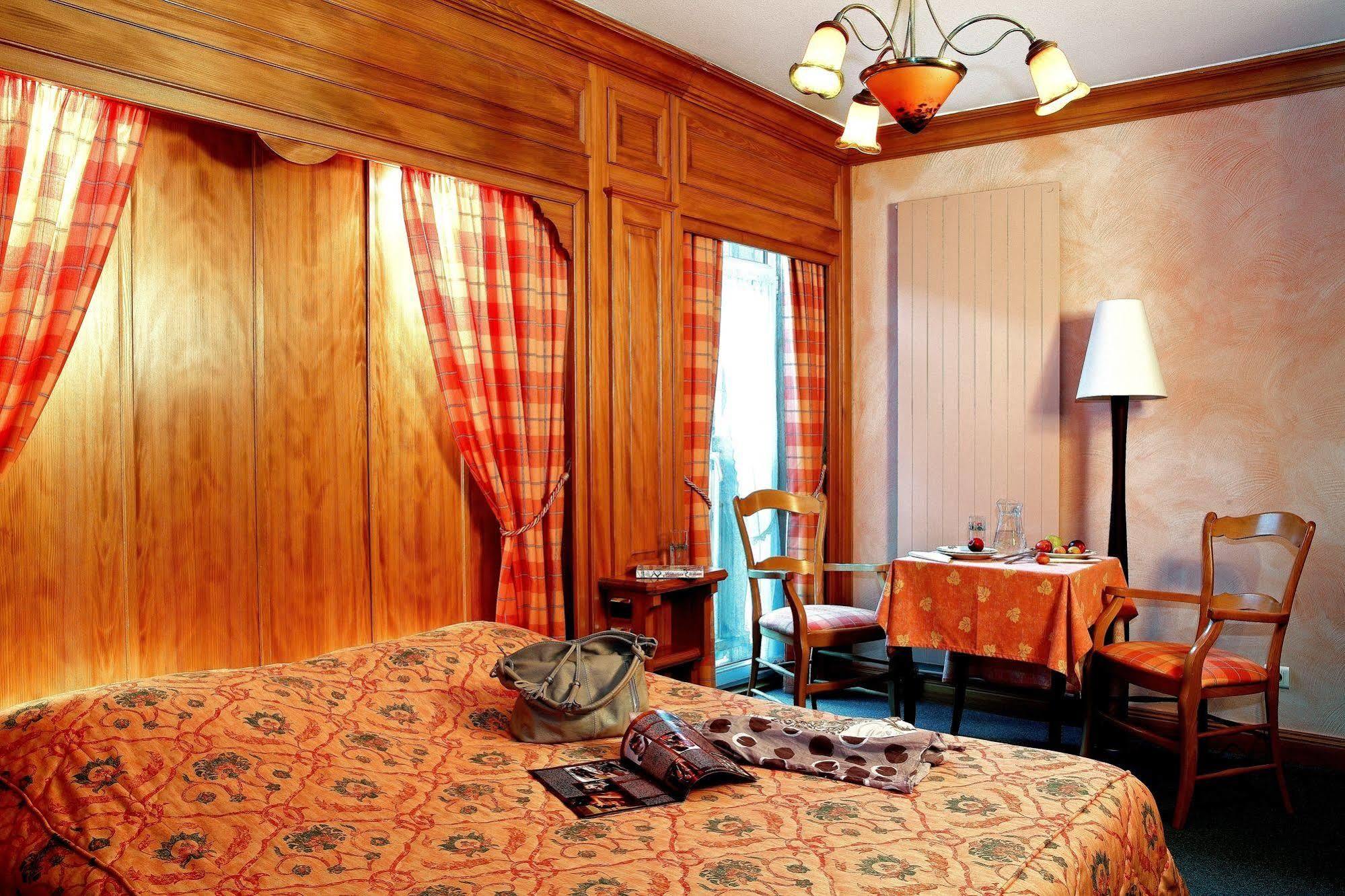 Hotel Restaurant A la Vignette Saint-Hippolyte  Esterno foto