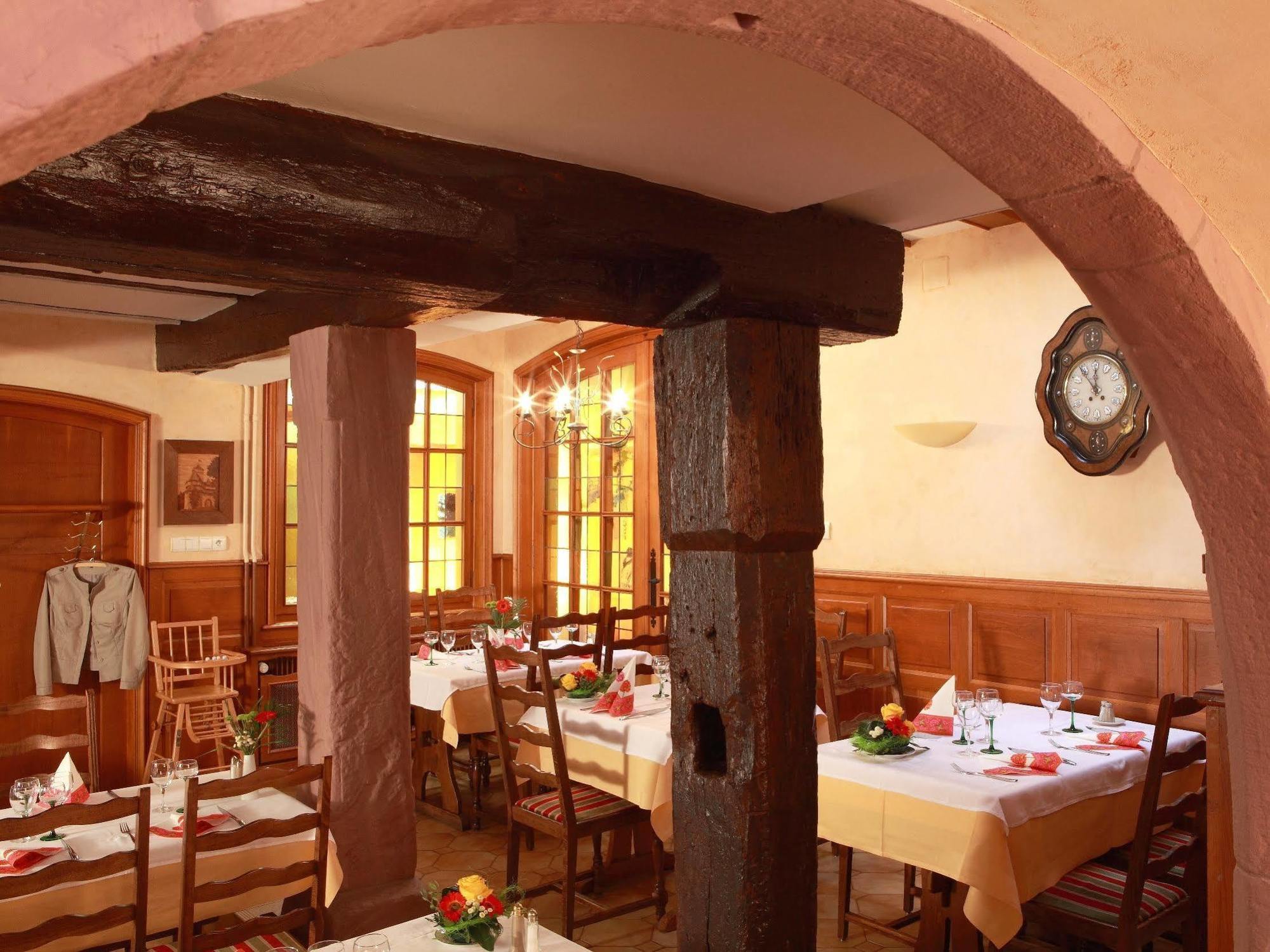 Hotel Restaurant A la Vignette Saint-Hippolyte  Esterno foto